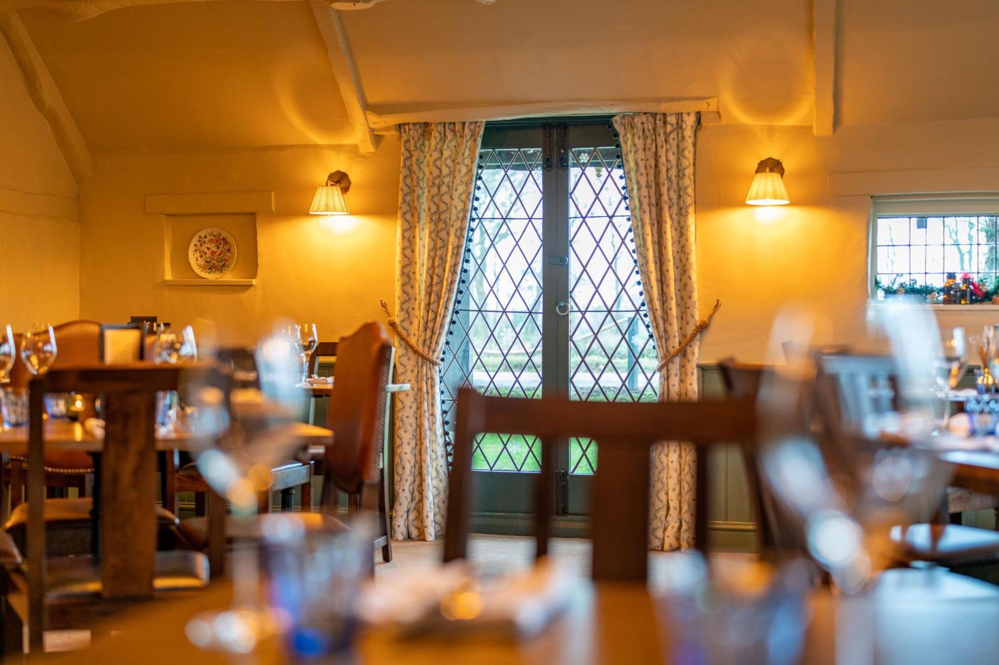 Old Court House Inn Ст. Обин Экстерьер фото
